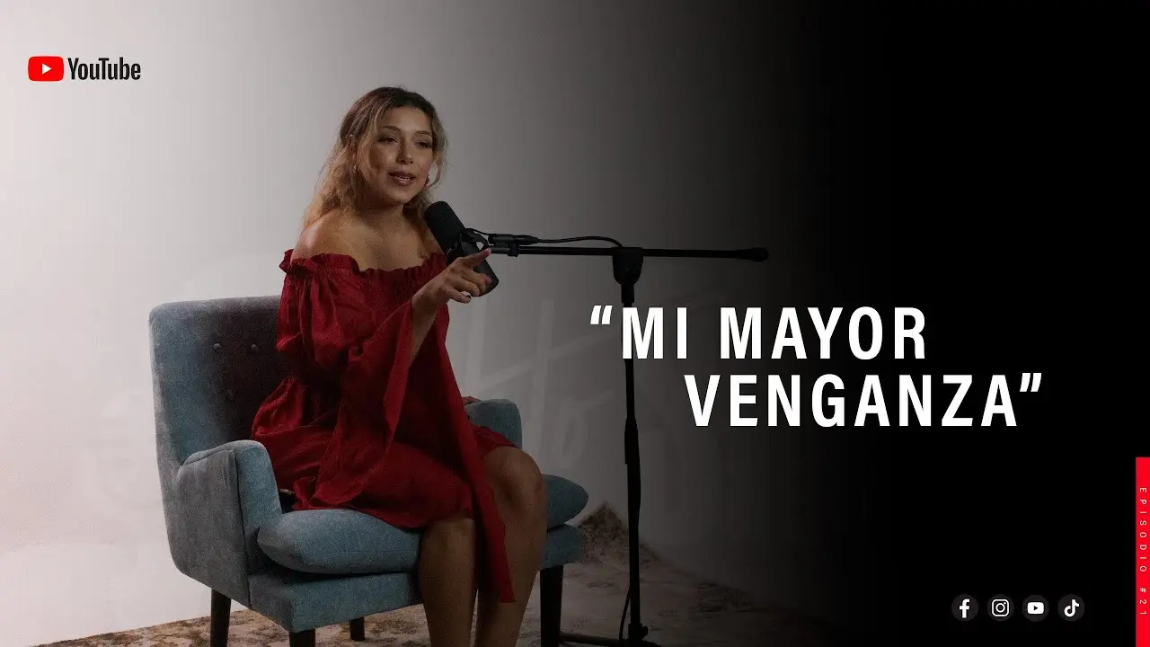Esther Barranco en su podcast